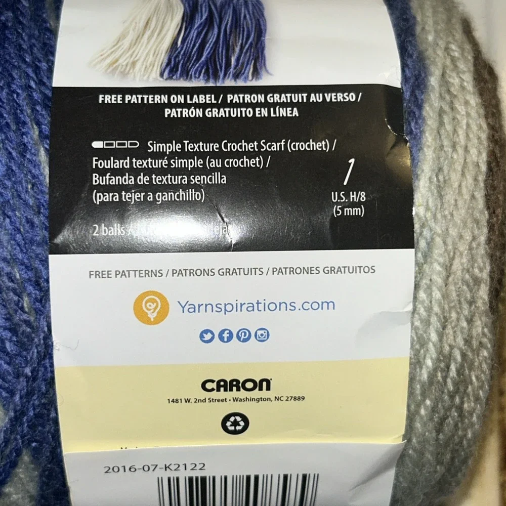 Caron Cakes Yarn Royal Icing New 2 Pack